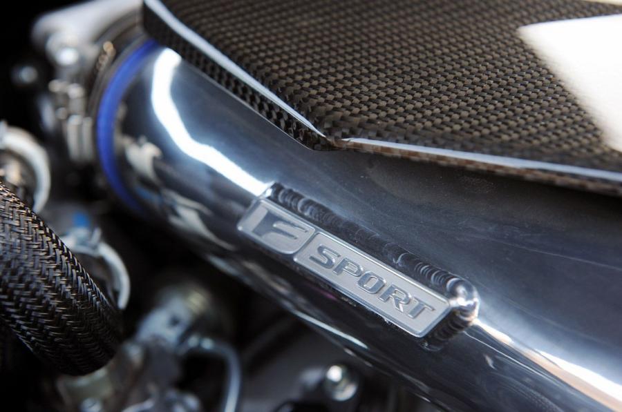  Lexus IS350C F-Sport 2010 года  (фото 18 из 36)